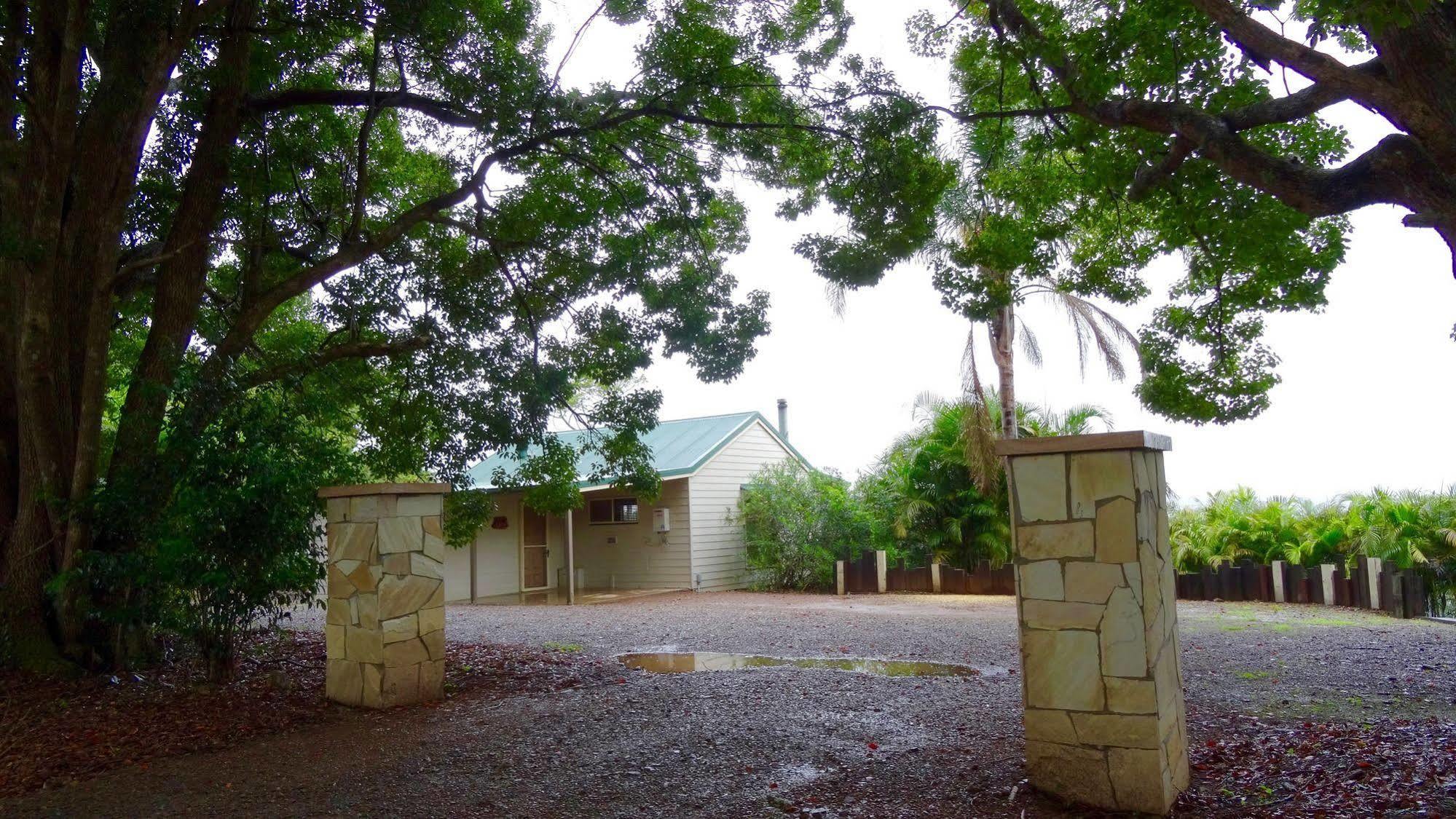 Maleny Luxury Cottages Екстер'єр фото